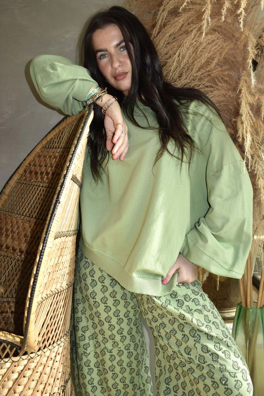 Lagen Lantern Sleeve Sweatshirt Matcha